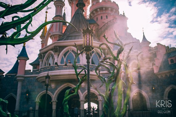 Malificent's Courtyard Halloween 2016 at Disneyland Paris