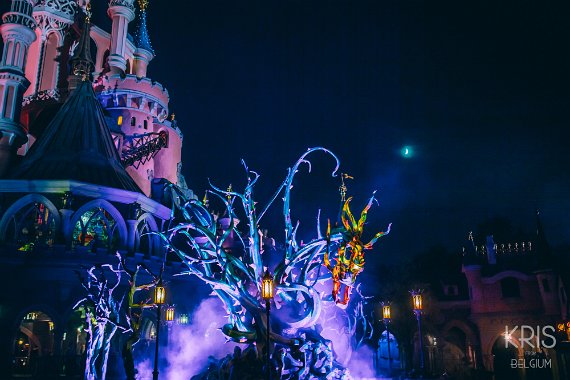 Malificent's Courtyard Halloween 2016 at Disneyland Paris