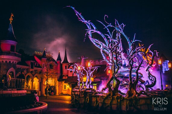 Malificent's Courtyard Halloween 2016 at Disneyland Paris